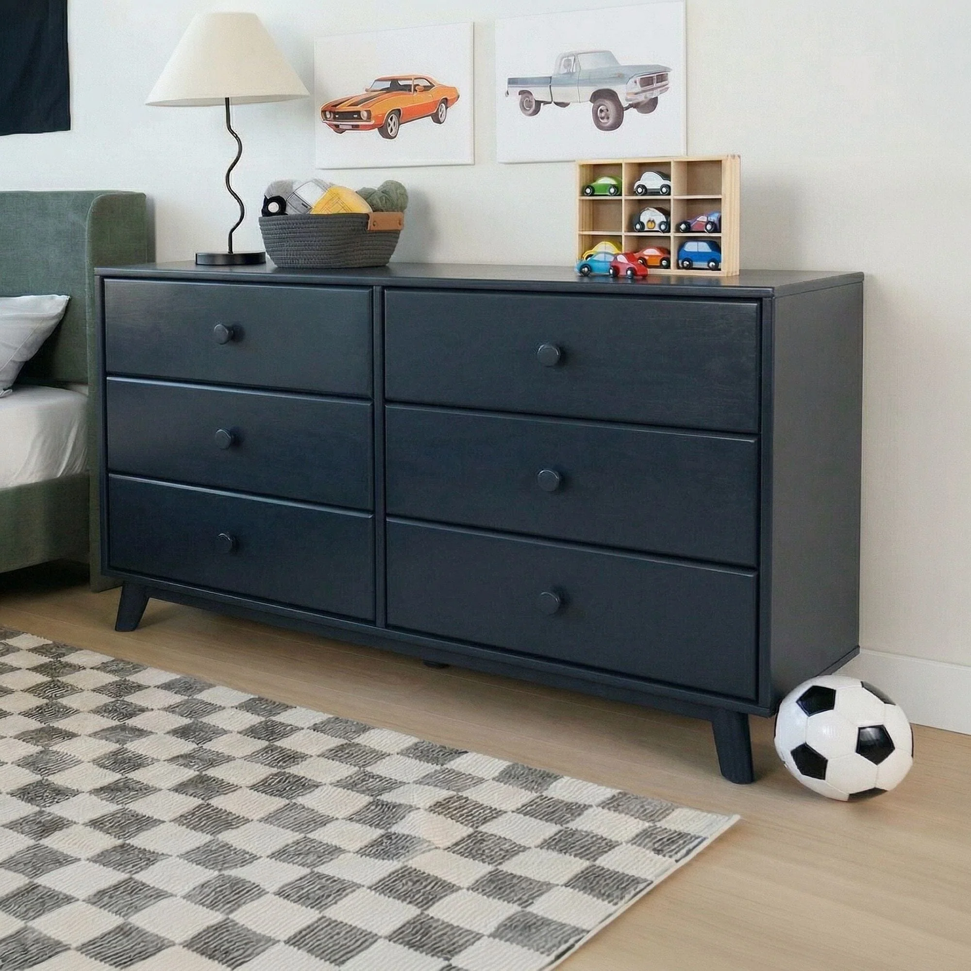 Classic 6-Drawer Dresser - Image 5