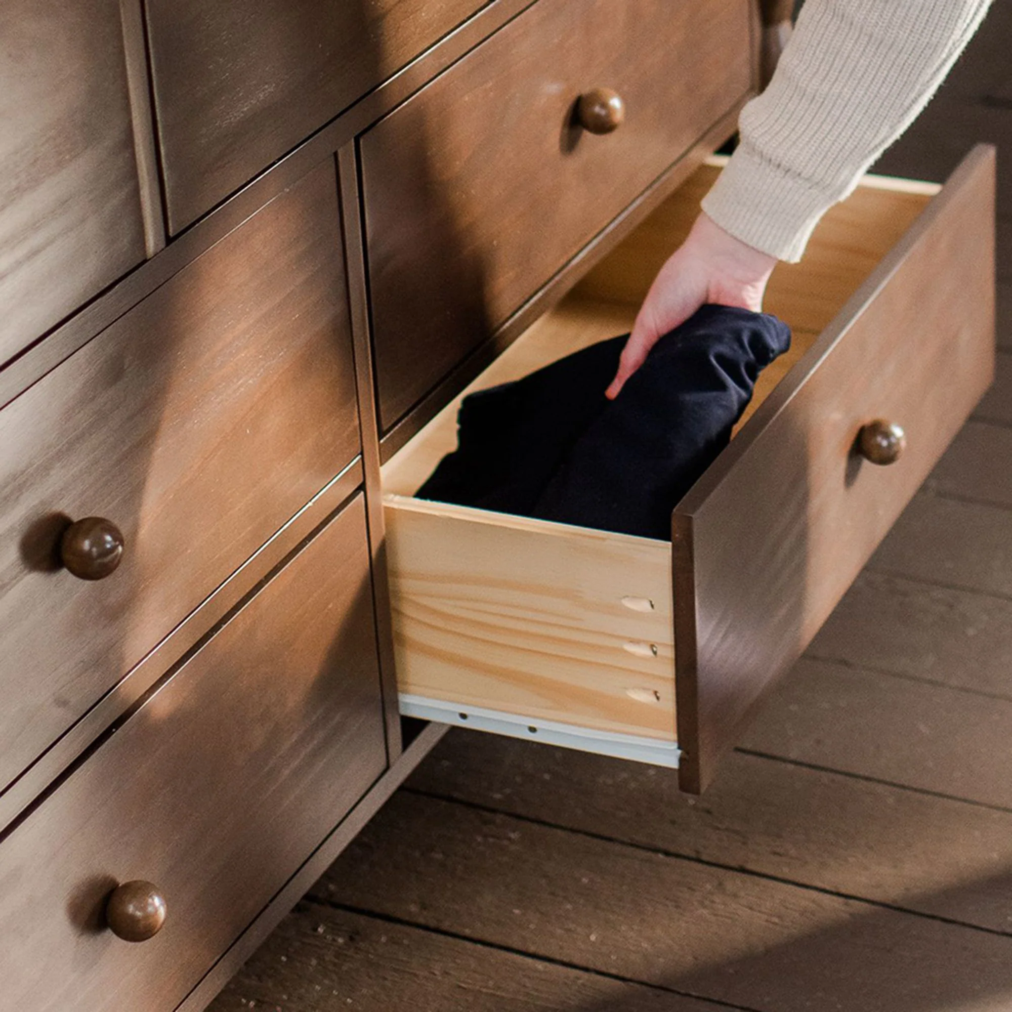 Jenny 7-Drawer Dresser - Image 17