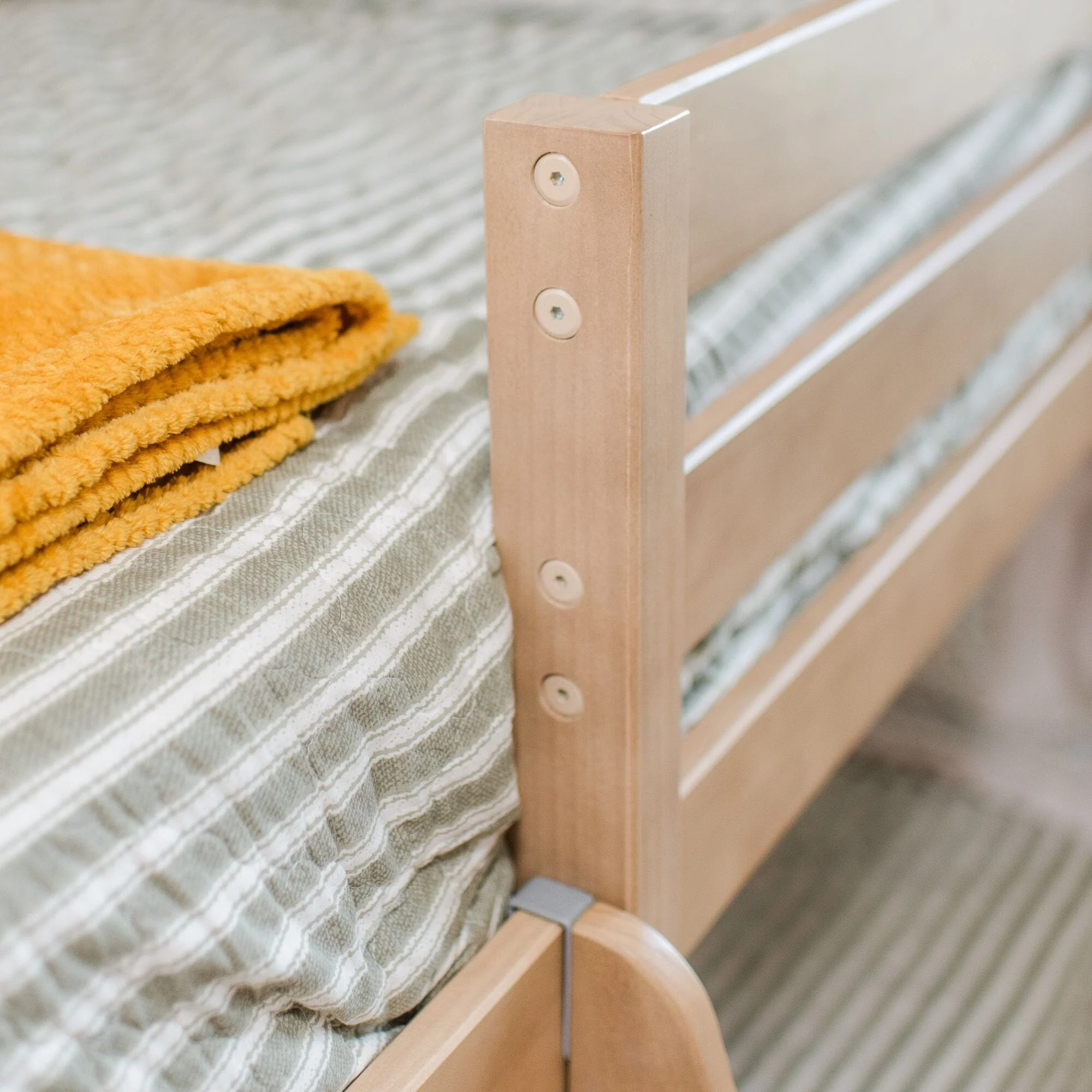 Scandinavian Twin Over Twin Low Bunk Bed - Image 30