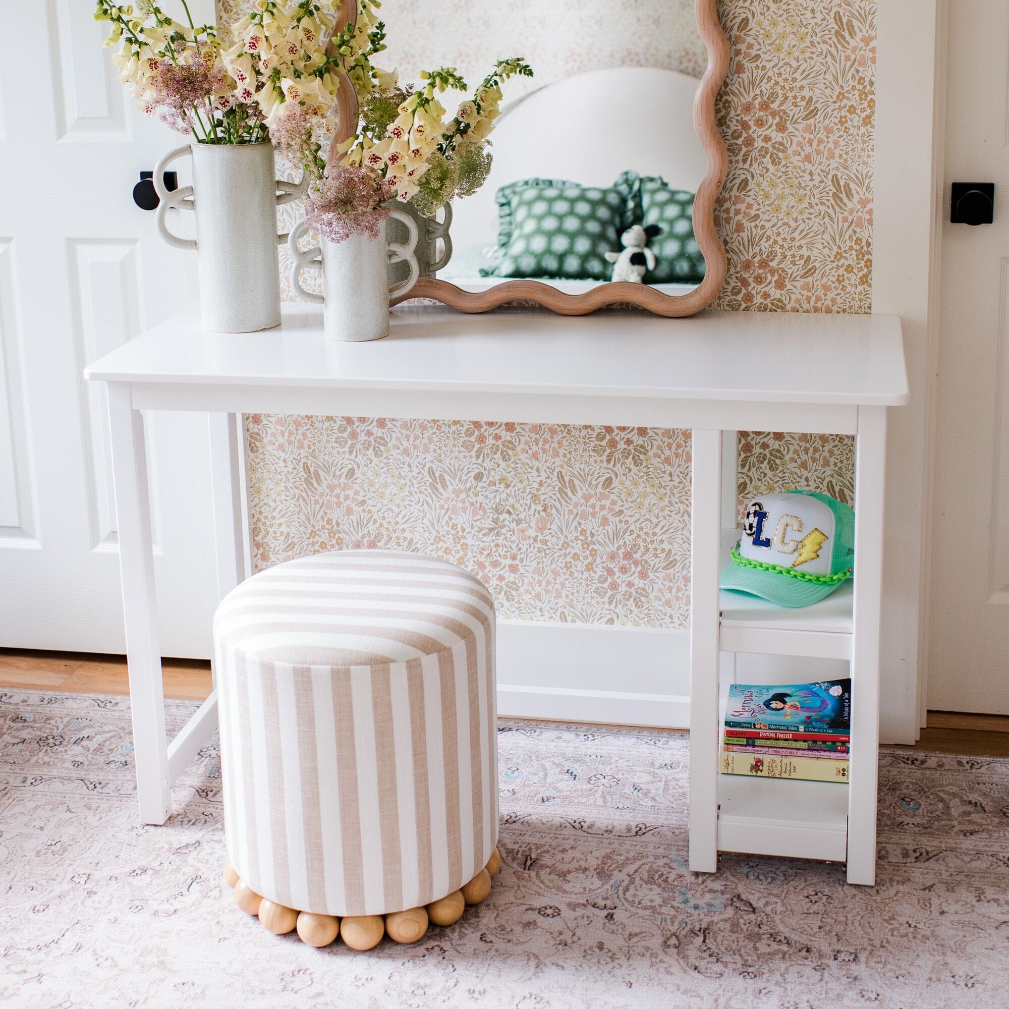 Desk with Shelves - Image 11