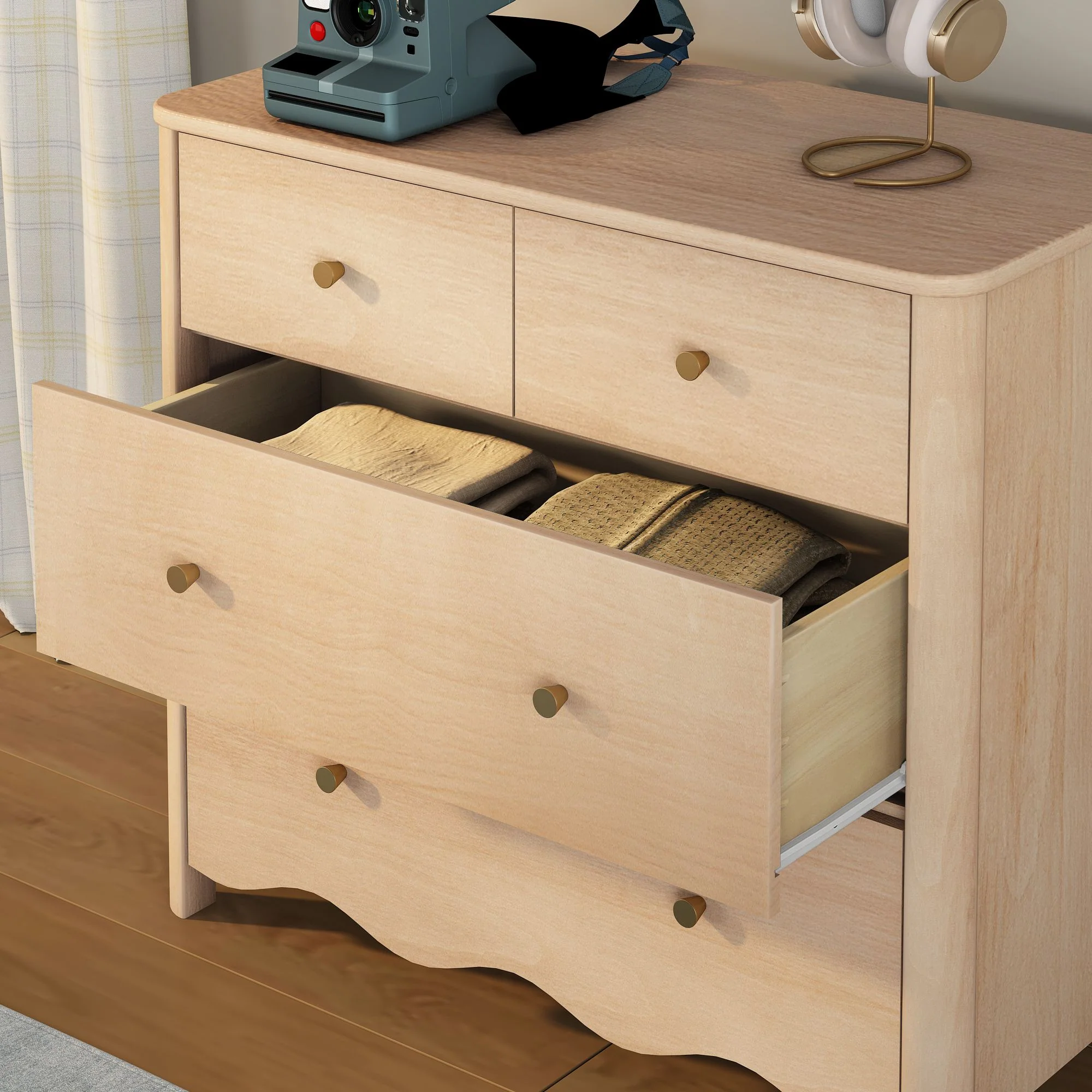 Sutton 4-Drawer Dresser - Image 33